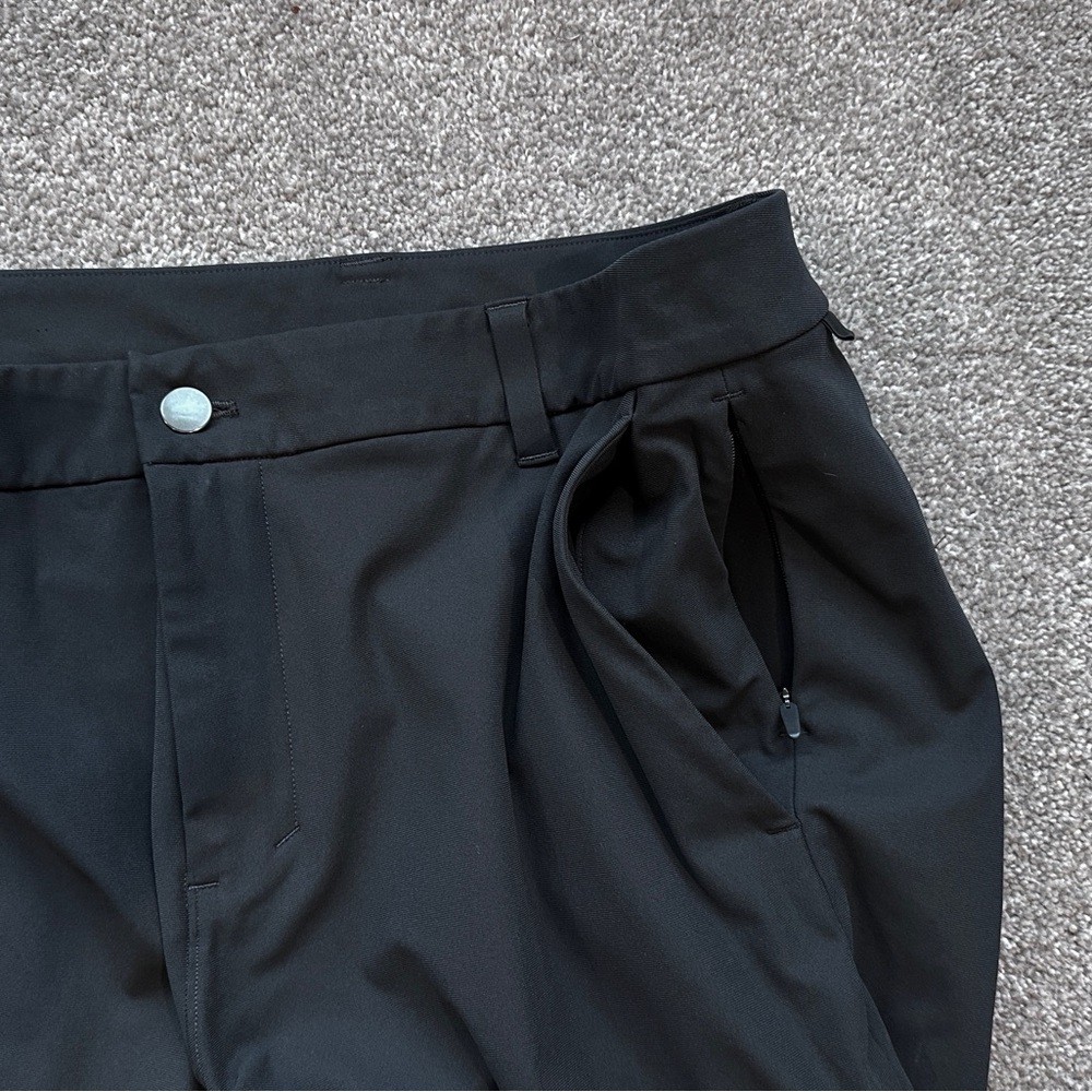 Like New Lululemon Athletica Commission Pant Classic 34”x32" Warpstreme - Picture 6 of 9